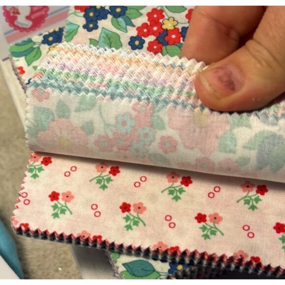 Five Stars Tablerunner Quilt Kit Pattern Woven Star Foundation Paper Moda Charm - Picture 4 of 10